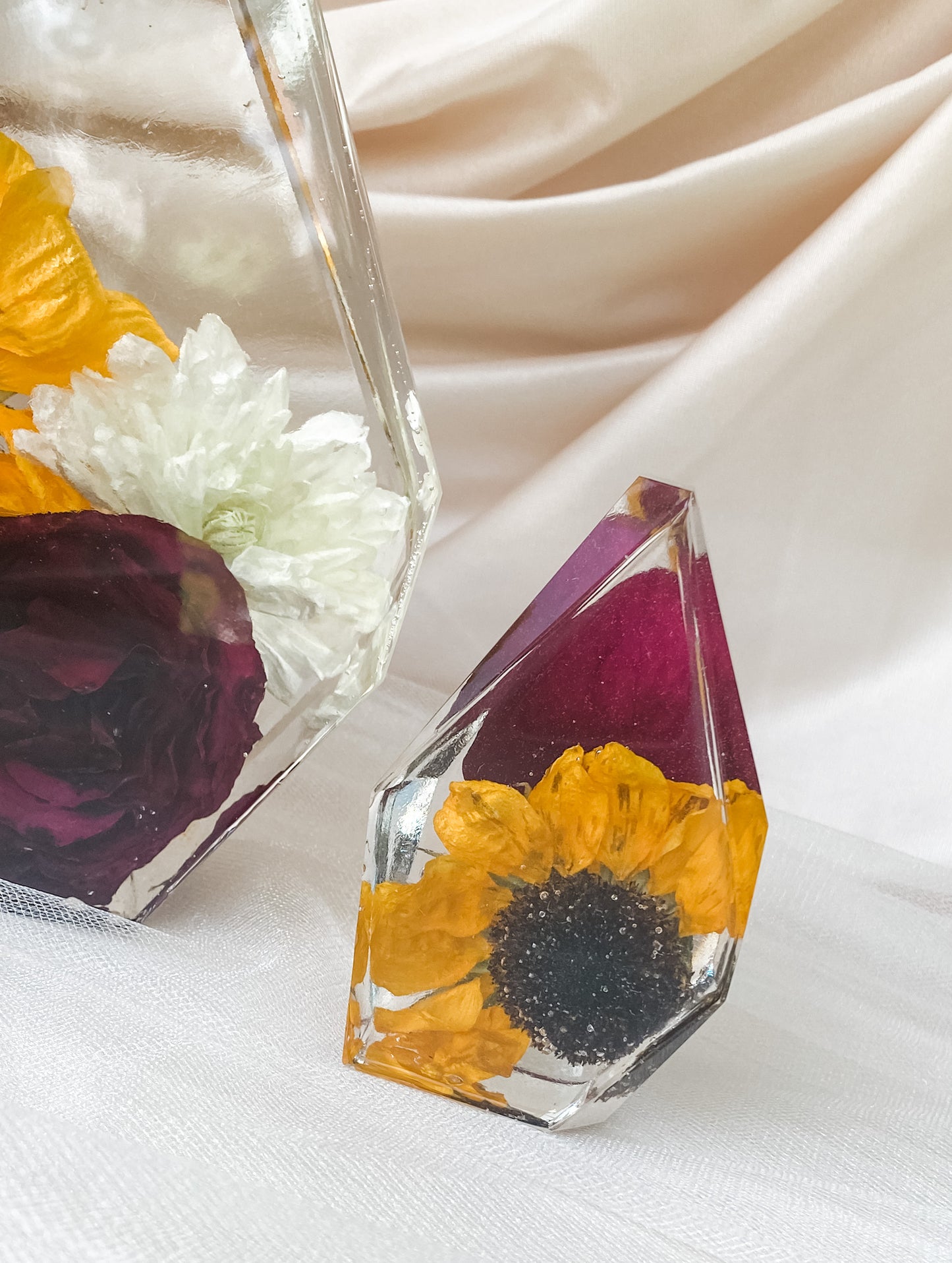 Gem Display Resin Flower Preservation